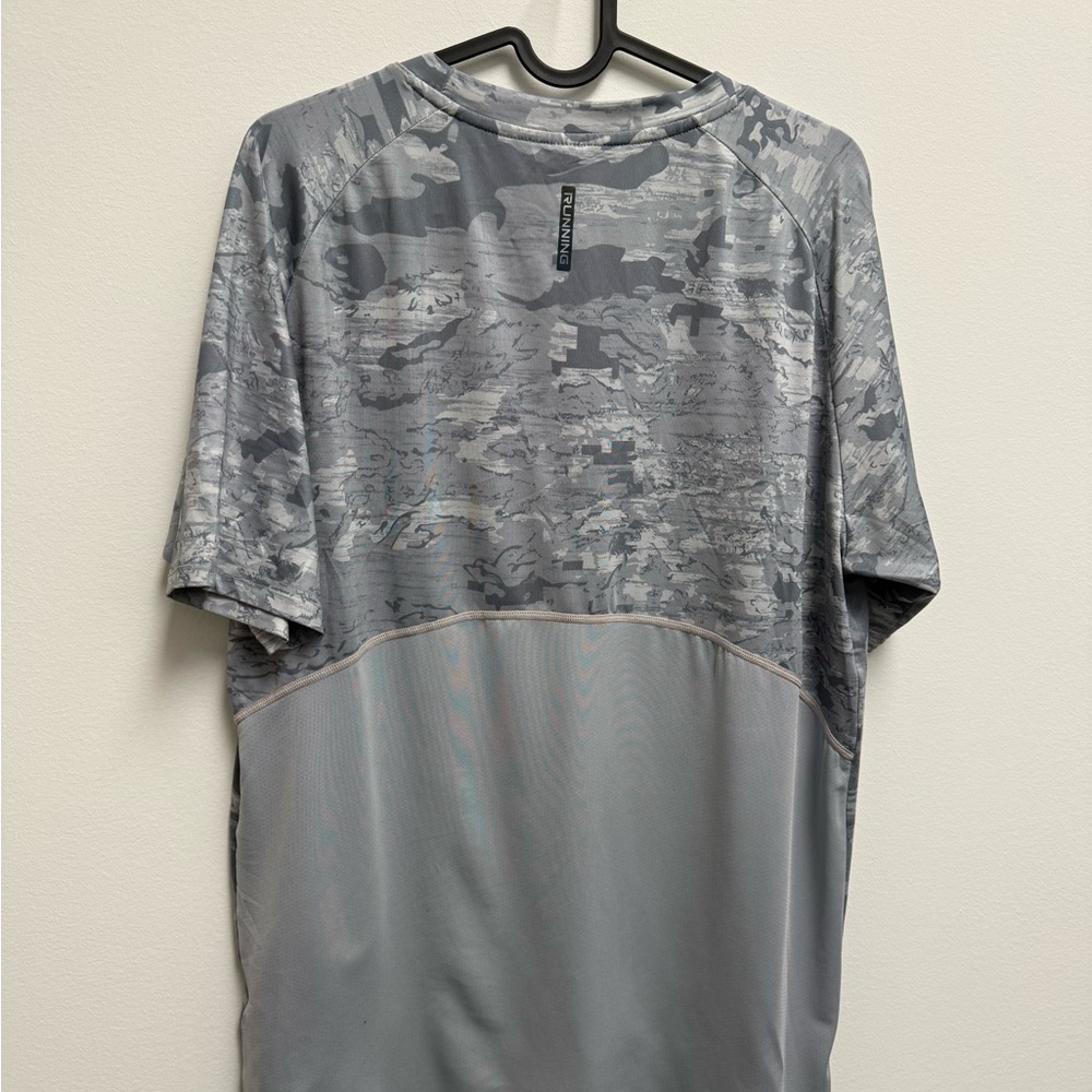 Nike Men's Short Sleeve Gray Camo Tee - Picture 2 of 3